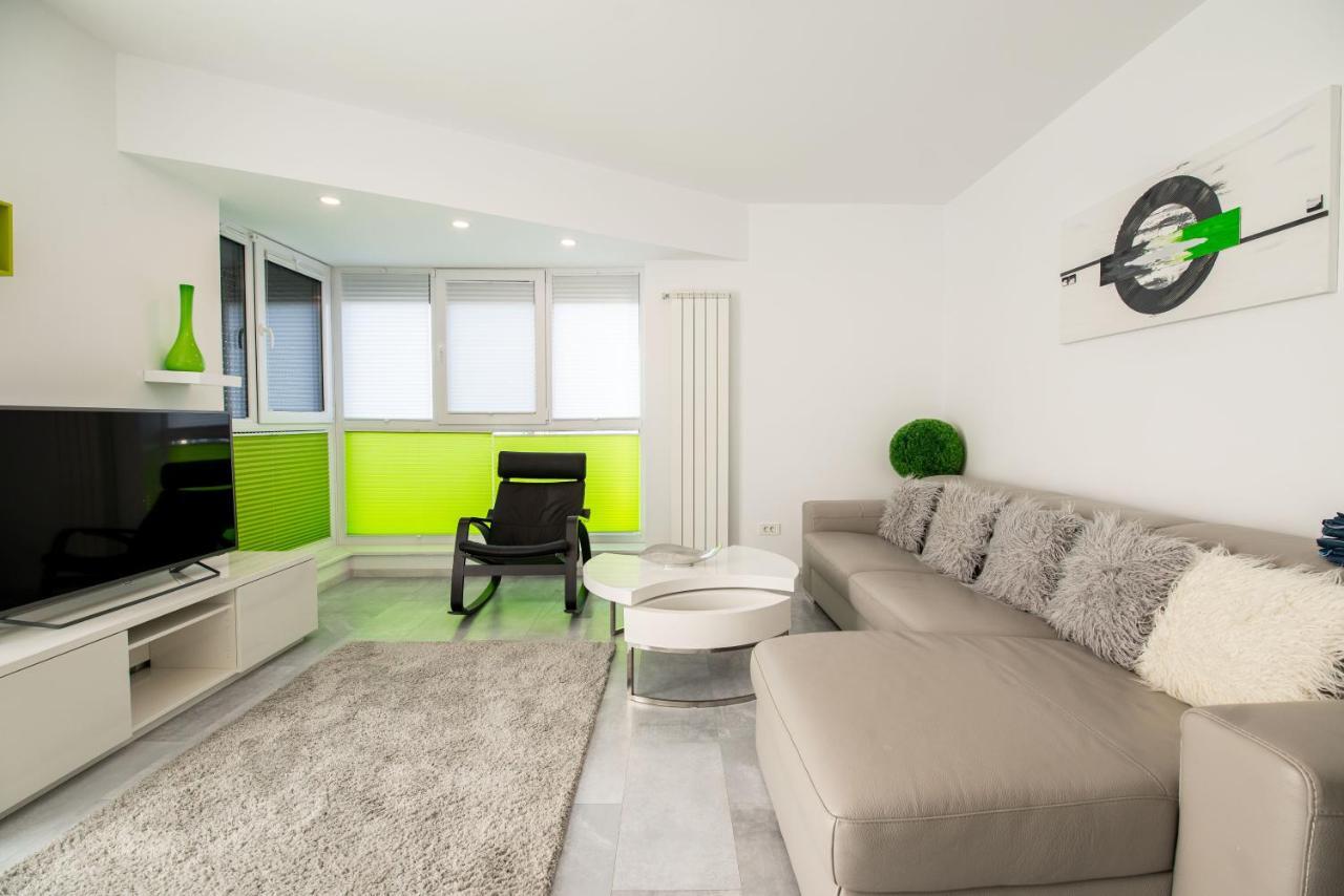 בוקרשט Luxury Westpark 2 Residence With Lake View מראה חיצוני תמונה
